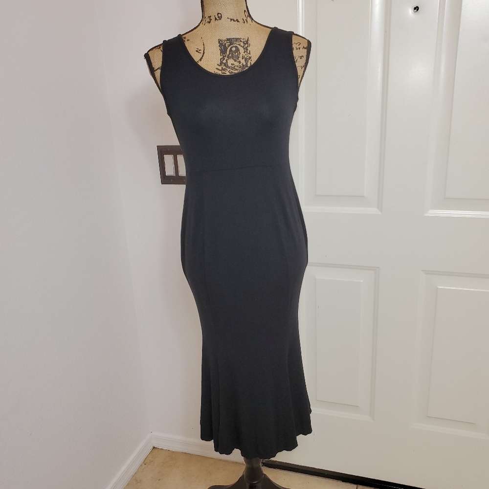 Kimi & KaiBria Sleeveless Mermaid Maternity Dress